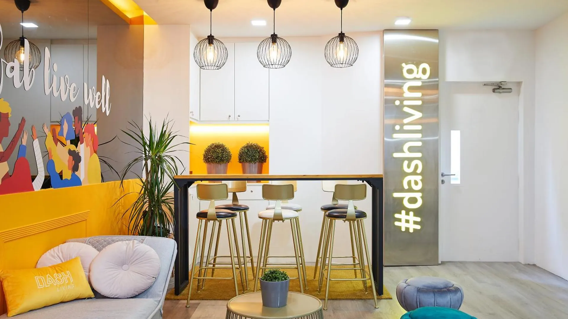 Hotel Dash Living On Mackenzie Singapore