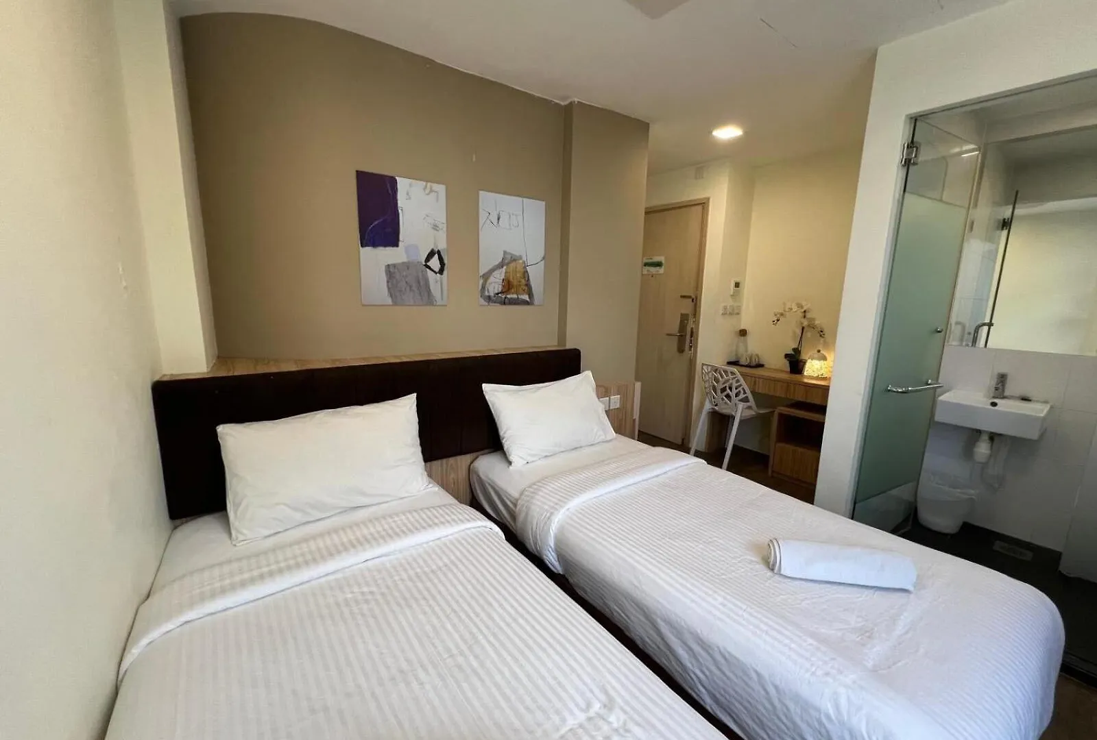 Dash Living On Mackenzie Singapore Hotel